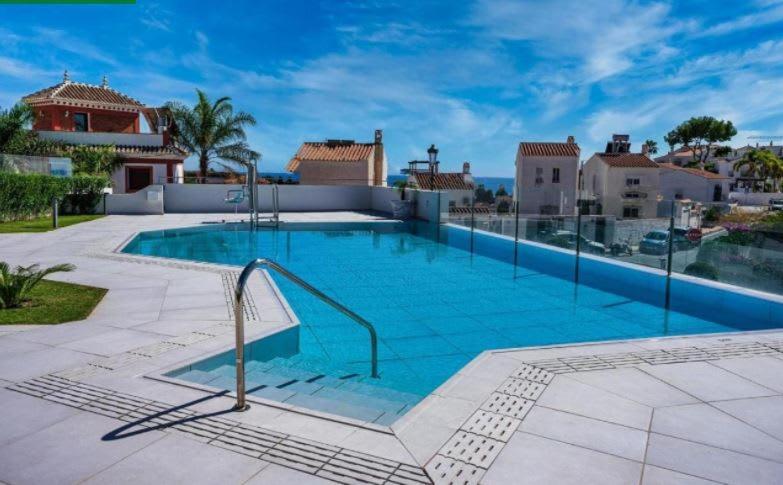 Royal Palm 22 Luxurious 3 Bedroom Penthouse Nerja Buitenkant foto