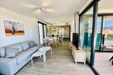 Royal Palm 22 Luxurious 3 Bedroom Penthouse Nerja Buitenkant foto
