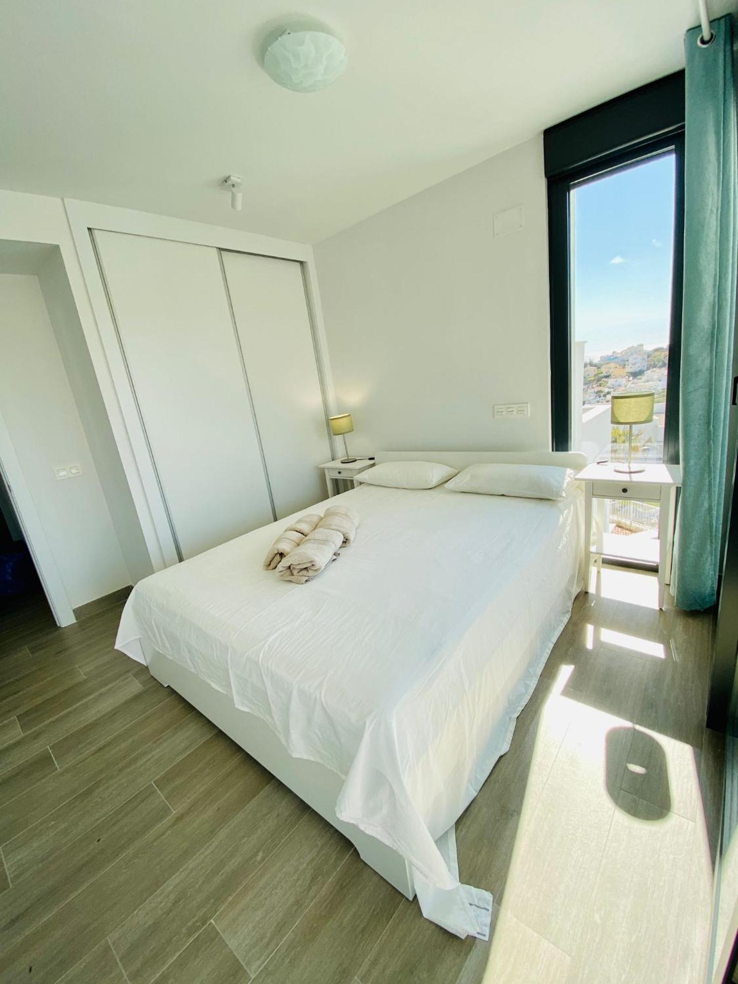 Royal Palm 22 Luxurious 3 Bedroom Penthouse Nerja Buitenkant foto