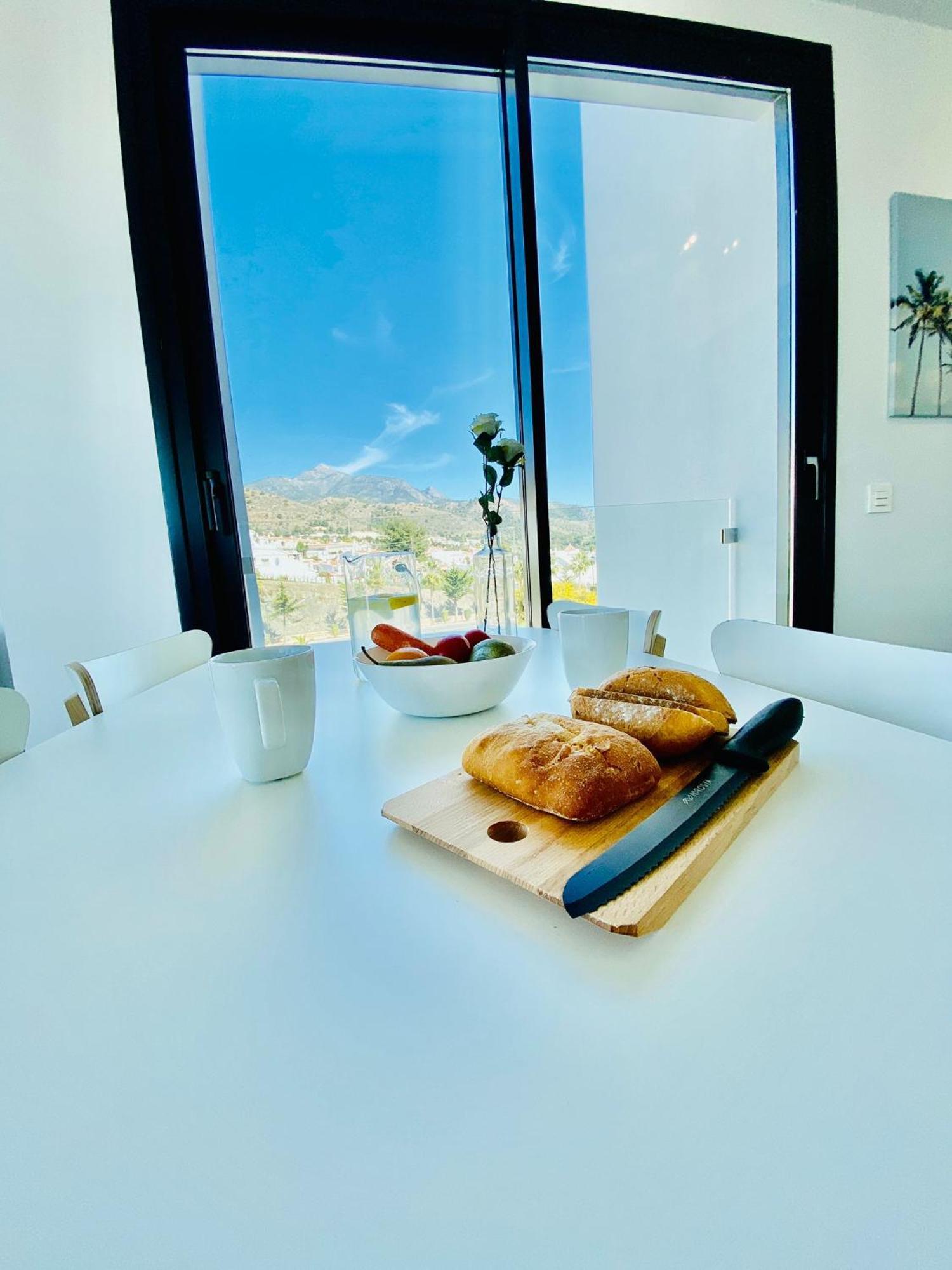 Royal Palm 22 Luxurious 3 Bedroom Penthouse Nerja Buitenkant foto